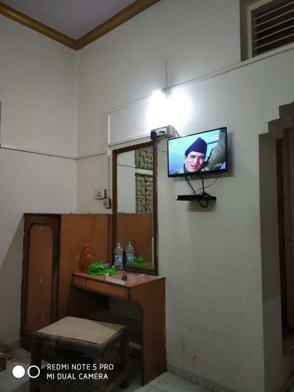 Hotel Uttam Nivas Ahmadabad Zewnętrze zdjęcie